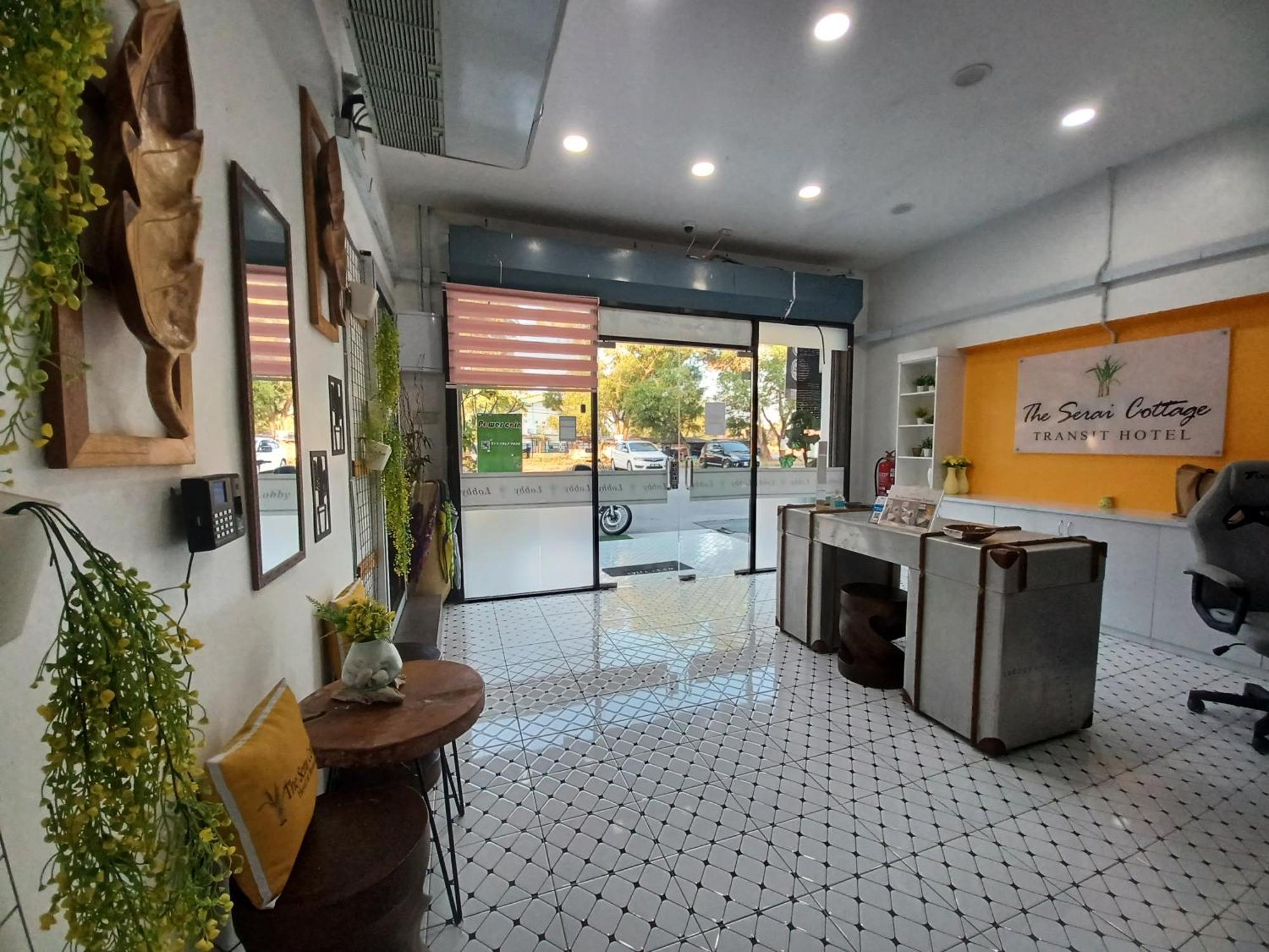 The Serai Cottage Transit Hotel 캄퐁 공 바닥 외부 사진