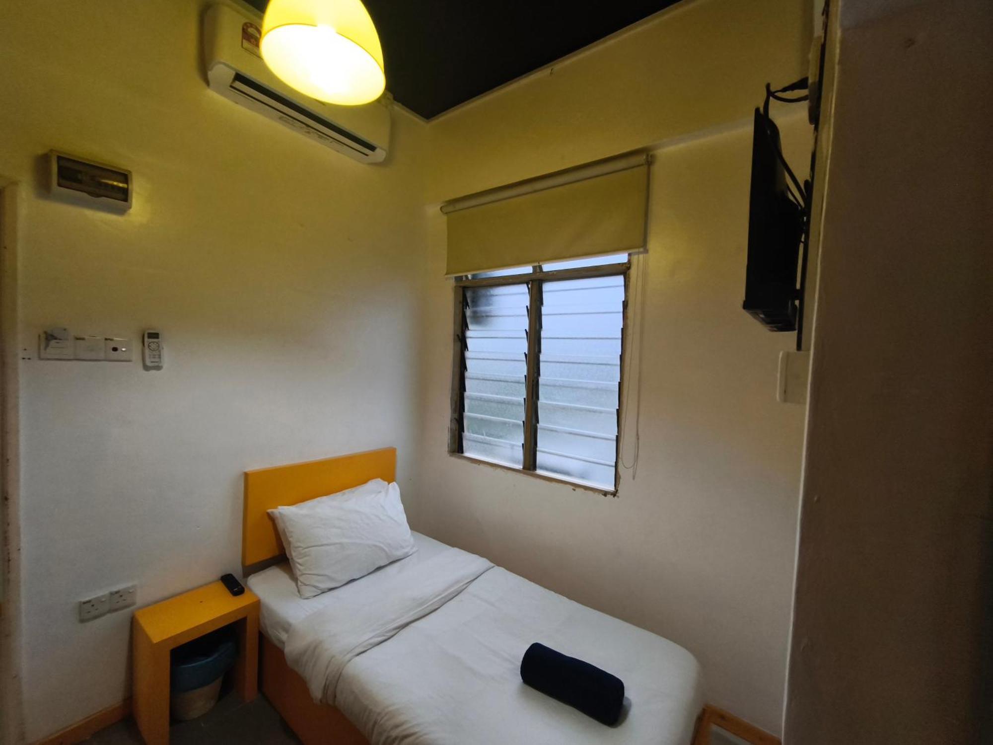 The Serai Cottage Transit Hotel 캄퐁 공 바닥 객실 사진