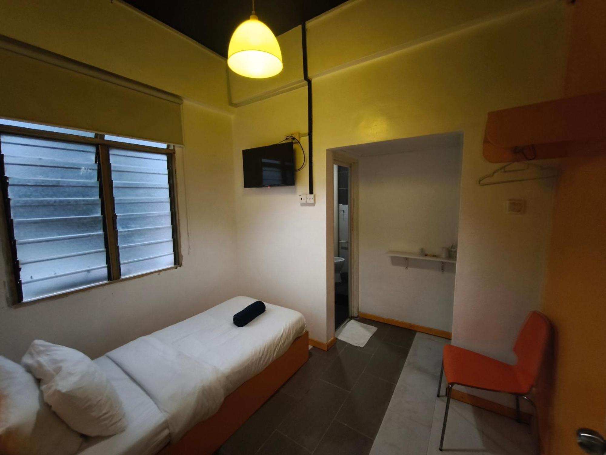The Serai Cottage Transit Hotel 캄퐁 공 바닥 객실 사진