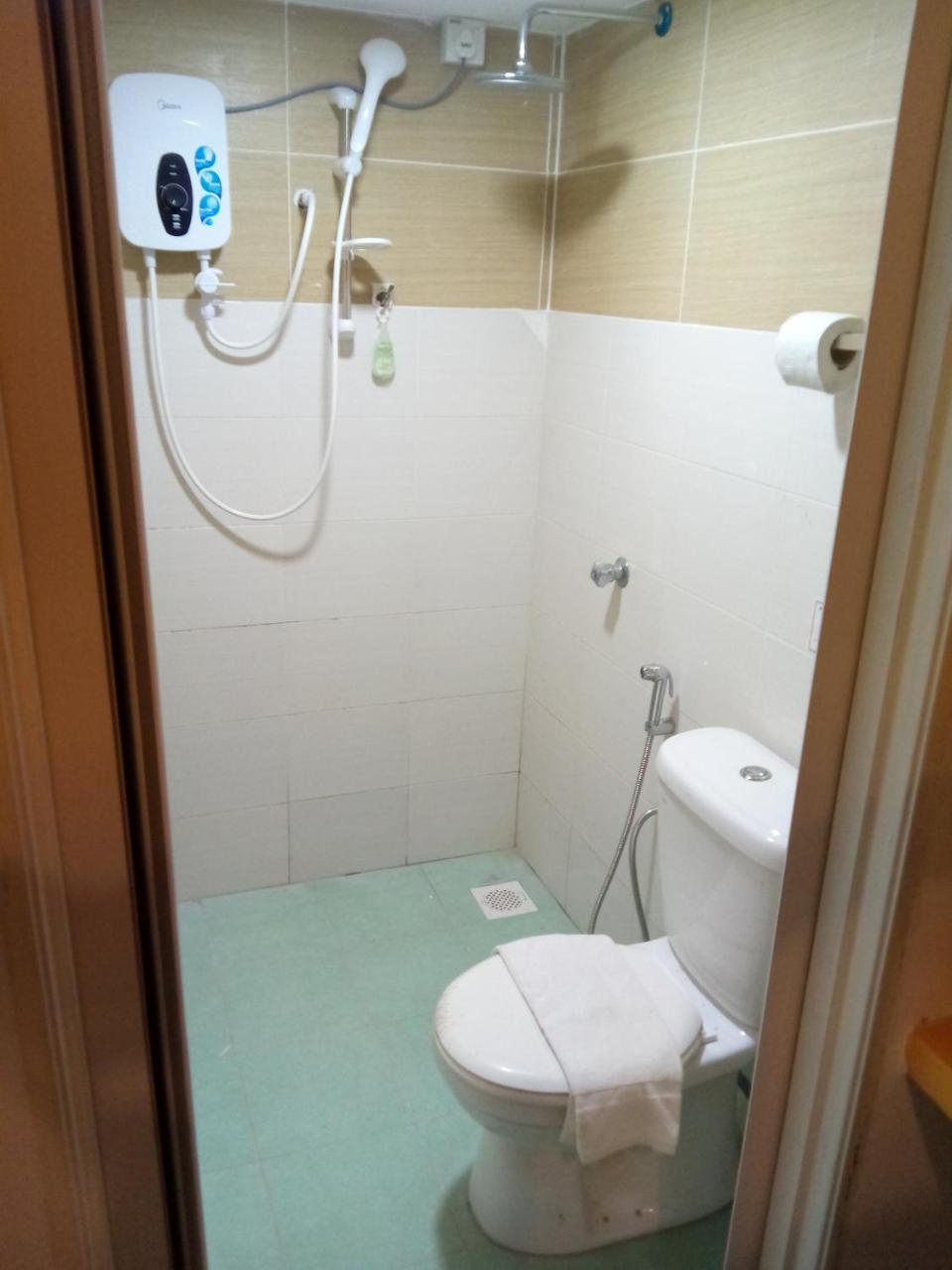 The Serai Cottage Transit Hotel 캄퐁 공 바닥 외부 사진